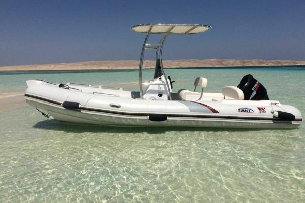 Speed boat rental